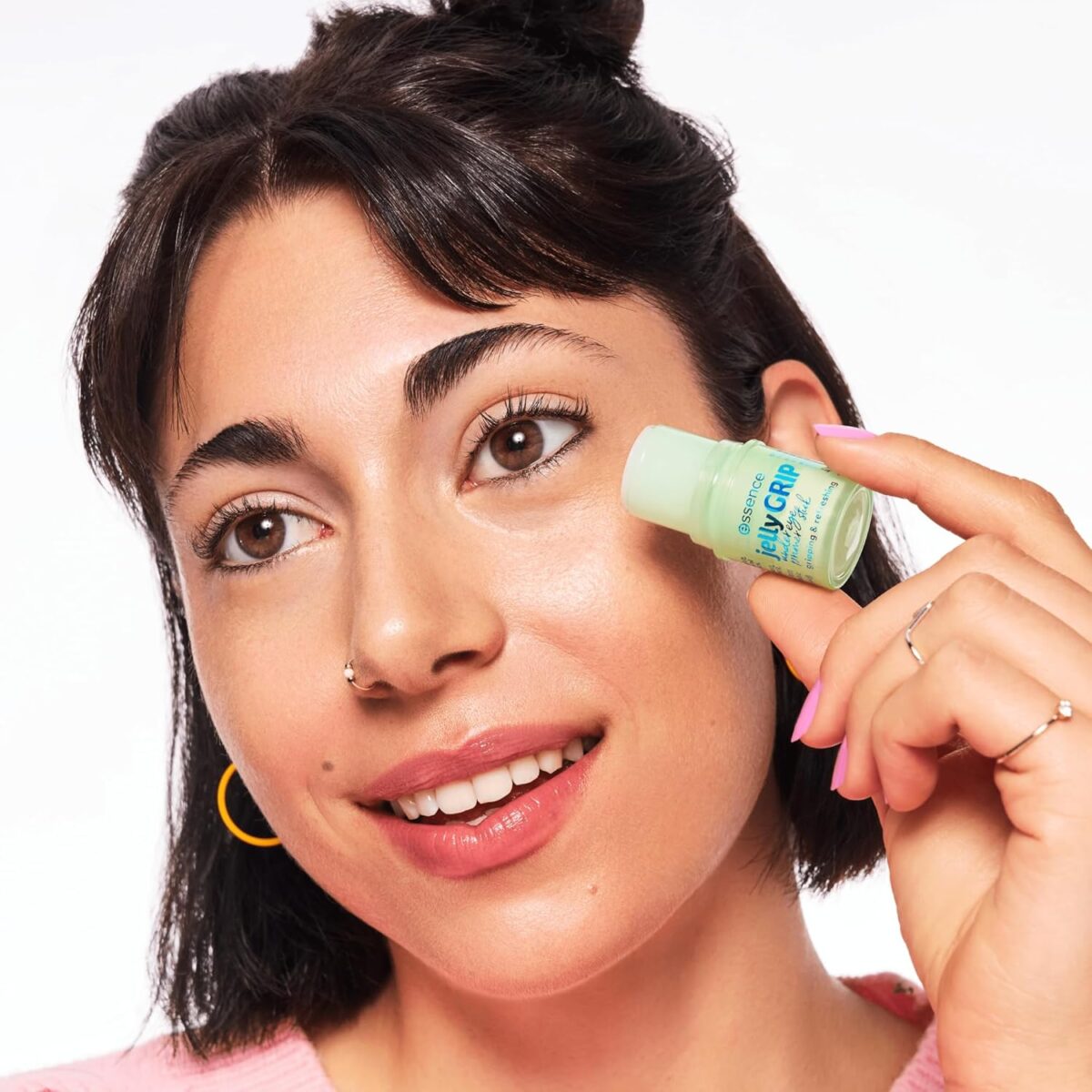 essence | Jelly Grip Under Eye Primer Stick | Hydrates, Cools & Grips for a Crease-Free Finish | Infused with Hyaluronic Acid and Panthenol | Vegan & Cruelty Free - Image 5