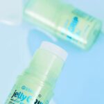 essence | Jelly Grip Under Eye Primer Stick | Hydrates, Cools & Grips for a Crease-Free Finish | Infused with Hyaluronic Acid and Panthenol | Vegan & Cruelty Free - Image 8