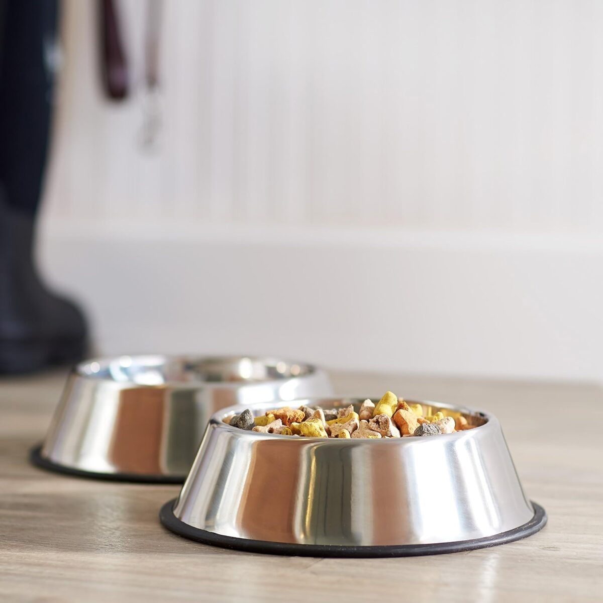 Amazon Basics Stainless Steel Non-Skid Pet Dog Water And Food Bowl, 2-Pack (10 x 2.8 Inches), Each Holds Up to 38oz - Image 8