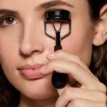 e.l.f. Pro Eyelash Curler, Strong, Contoured, Eye-Opening, Voluminous Lashes, Includes Additional Rubber Replacement Pad, Silver - Image 3