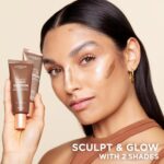 L'Oreal Paris Makeup True Match Lumi Glotion, Natural Glow Enhancer, Illuminator Highlighter, Bronzing Drops For a Sun-Kissed Glow, 903 Medium - Image 9