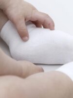 Gerber 6-Pack White Terry Socks - Image 3