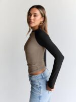 Trendy Queen Women's Long Sleeve Shirts Slim Fit Stretchy Color Block Slightly Cropped Tops - Image 4