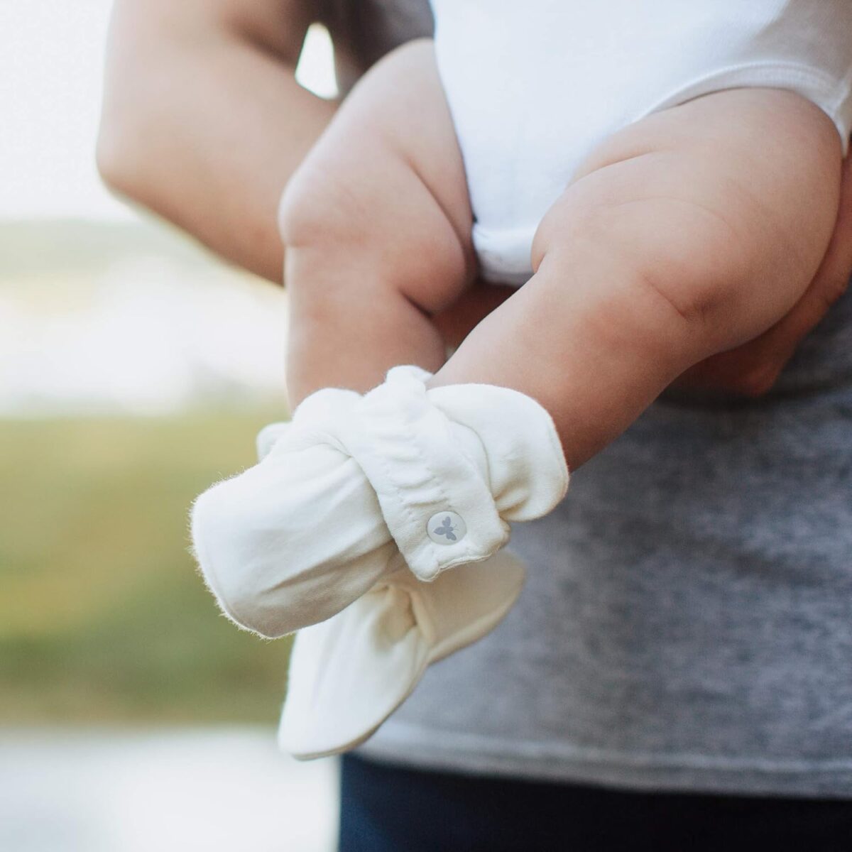 Burt's Bees Baby Newborn Essentials Unisex Organic Cotton Booties - Image 9