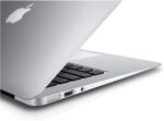 Apple MacBook Air with Intel Core i5, 1.6GHz, (13-inch, 4GB,128GB SSD) - Silver (Renewed) - Image 5