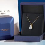 Gem Stone King 3 to 5 Carat 10K Yellow Gold IGI Certified Pear Shape Lab Grown Diamond Teardrop Pendant Necklace For Women | E-F Color | VS1-VS2 Clarity | With 18 Inch Gold Chain - Image 5