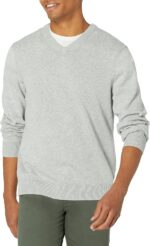 Amazon Essentials Men's V-Neck Pullover Sweater (Available in Big & Tall) - Image 2